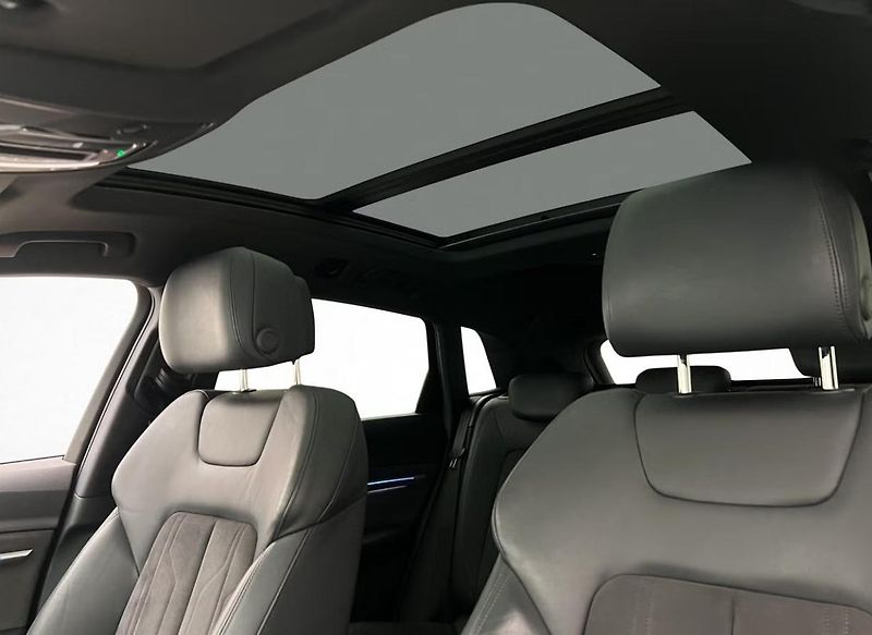 Audi e-tron 55 Quattro 360kam Tažné Pano - fotka 11 z 31