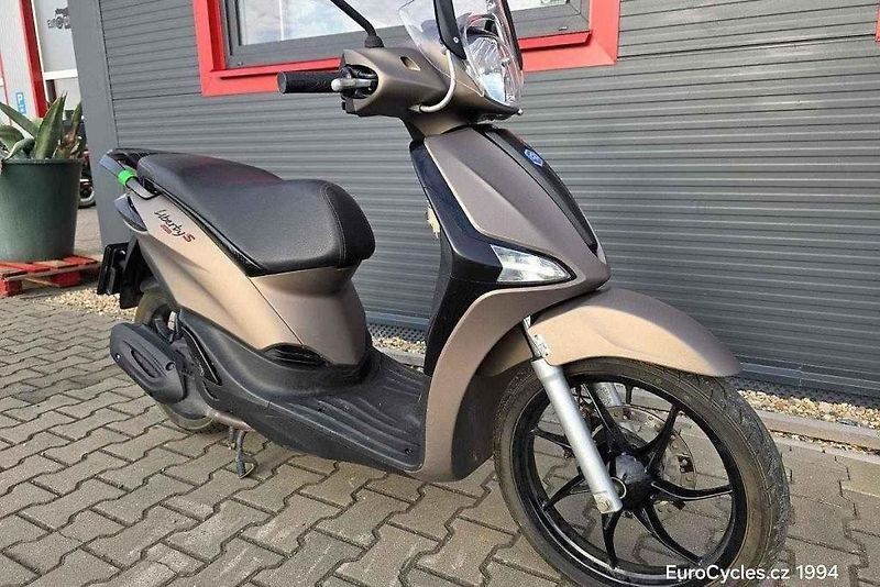 Piaggio Liberty 125.