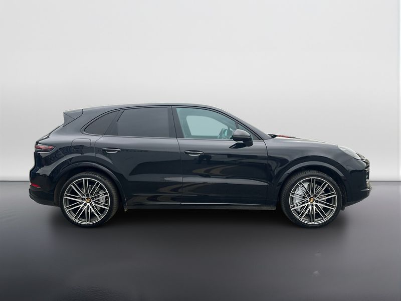 Porsche Cayenne (2021) Turbo - fotka 5 z 29