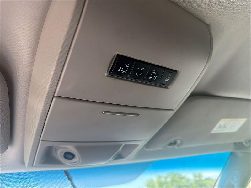 Chrysler Town & Country (2011) 3,6 RT DVD LPG Kůže 2011 - fotka 18 z 19