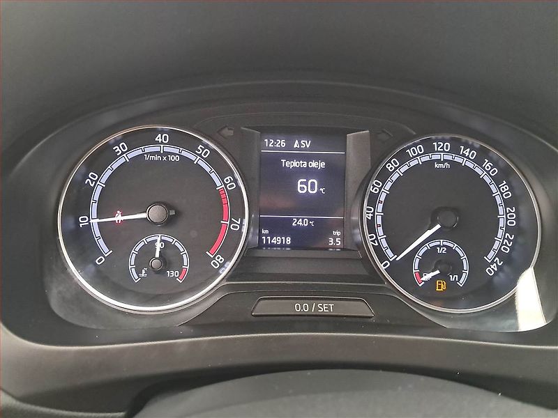 Škoda Rapid (2018) Style 1.0 TSI, Serv.kniha - fotka 11 z 18