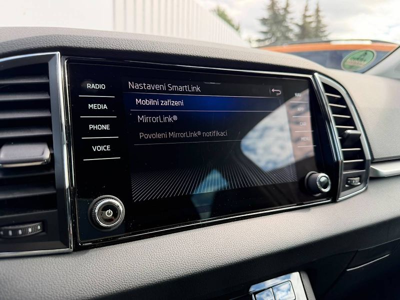 Škoda Karoq Ambition 1,5 TSI 110 kW 6° MP - fotka 16 z 41