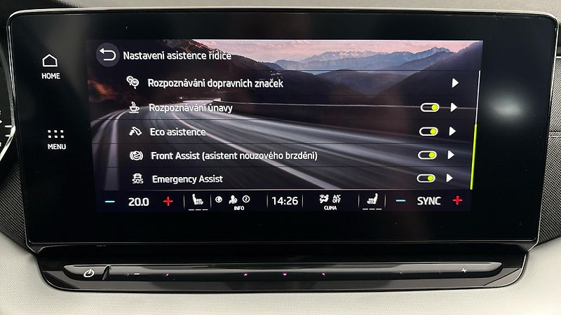 Škoda Octavia 2.0 TDI DSG Style Combi - fotka 24 z 27