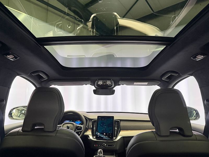 Volvo XC90 (2026) T8 AWD BLACK EDITION ULTRA, VZ - fotka 30 z 35