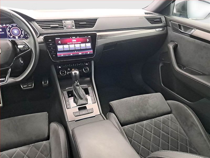 Škoda Superb (2020) 2.0 TDI - fotka 8 z 16