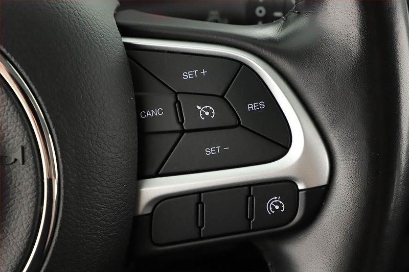 Jeep Compass (2020) 1.3 T-GDI, Kůže, Tempomat - fotka 18 z 19