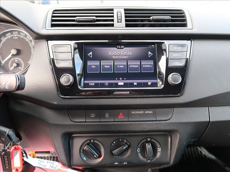 Škoda Fabia 1,0 TSi,70kW,1majČR,Serv.k,DPH - fotka 14 z 25