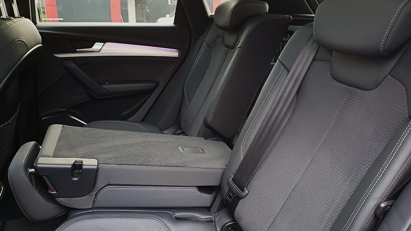 Audi Q5 2.0TDI 150kW QUATRRO S-LINE-ČR - fotka 22 z 50