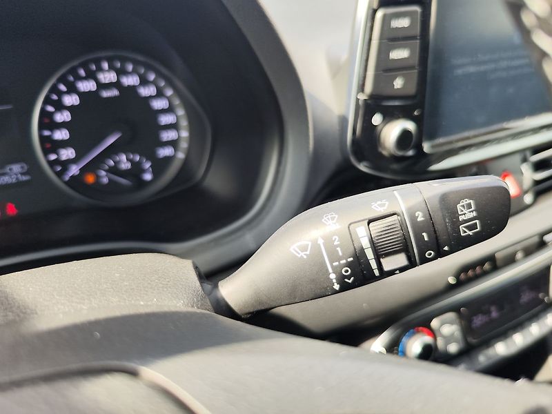 Hyundai i30 1.6 T-GDI/117kW Smart MHEV - fotka 26 z 31