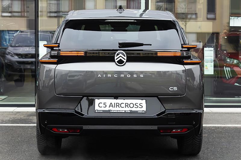 Citroën C5 Aircross (2026) 1,2 PLUS Hybrid 145k Automat - fotka 5 z 17