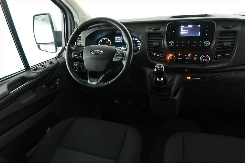 Ford Transit Custom (2020) Trend 2.0 EcoBlue, Bus, 9Míst - fotka 7 z 17