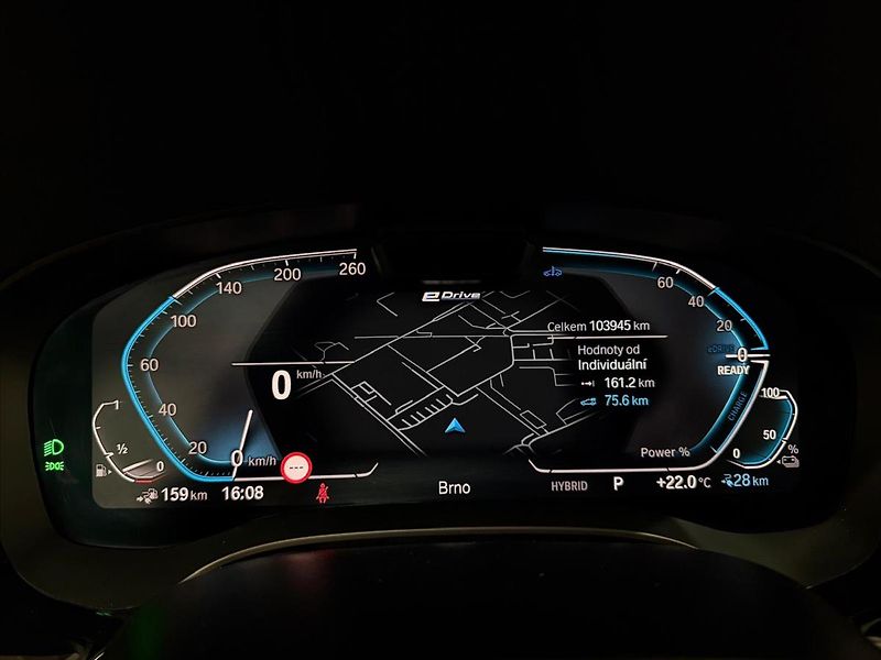 BMW Řada 5 530E XDRIVE ACC LASER TAŽNÉ - fotka 17 z 47