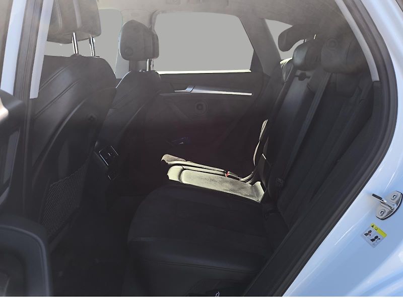 Audi Q5 2.0 TDi - fotka 7 z 25