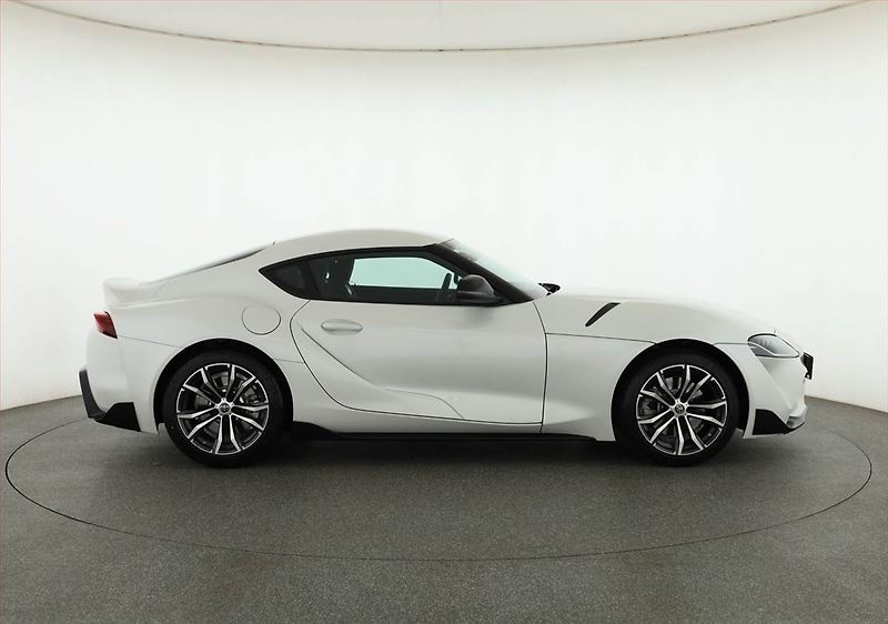 Toyota Supra (2024) 2.0 Turbo - fotka 6 z 19