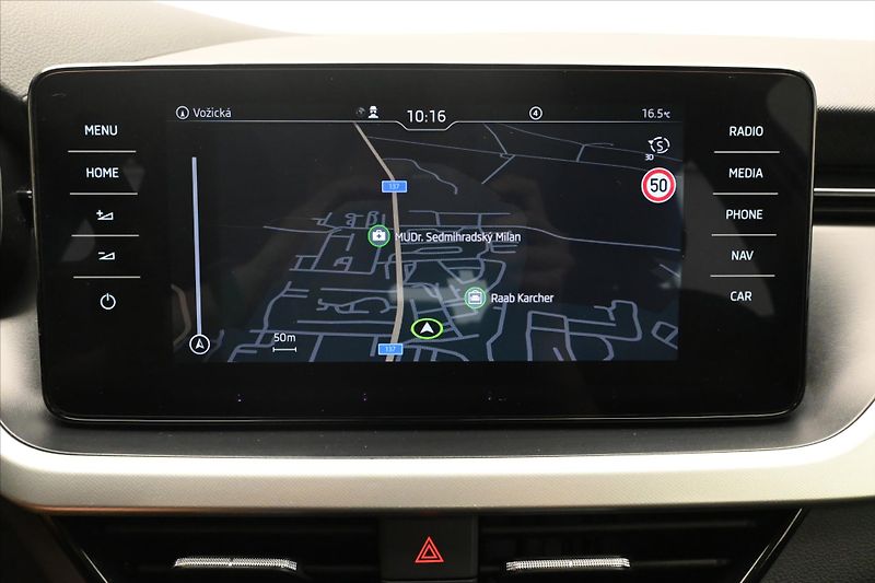 Škoda Kamiq 1,0 TSI 81 kW VIRTUAL NAVI Zár - fotka 20 z 30