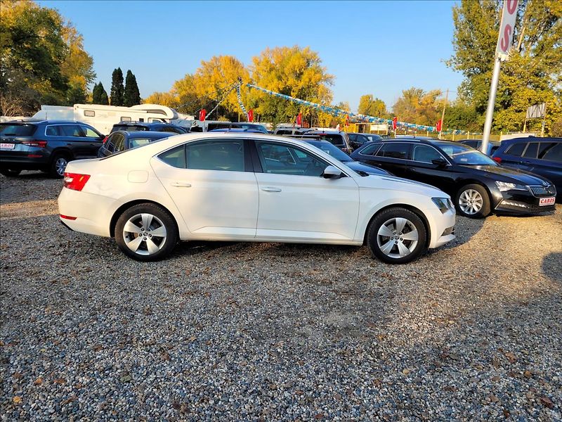 Škoda Superb 2,0 TDI,140kw,DSG,Panorama - fotka 4 z 50