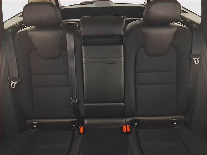 Volvo V60 (2019) D3 2.0, 4X4, Automat, Kůže - fotka 10 z 24