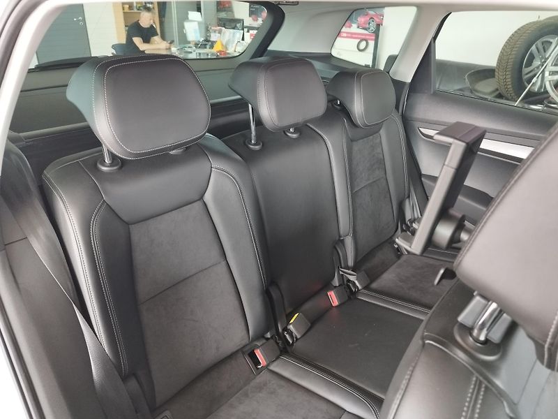 Škoda Karoq (2017) 1,0TSI,85KW,FULL,LED,ALU,KŮŽE - fotka 13 z 34