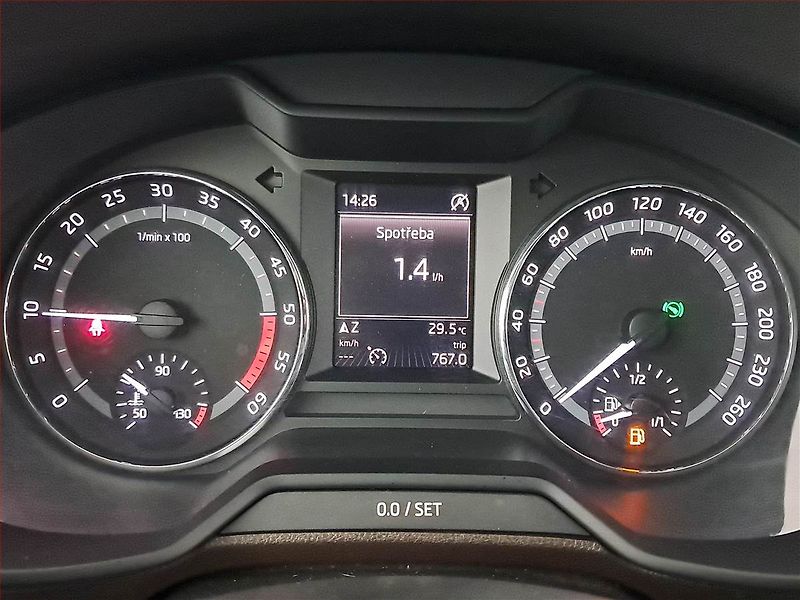 Škoda Octavia (2015) Scout 2.0 TDI, 4X4, Automat - fotka 11 z 19