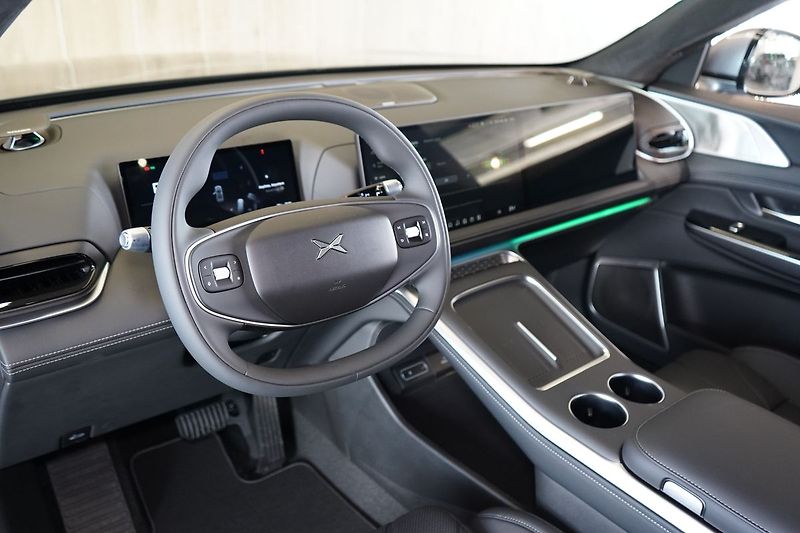 Xpeng G9 (2026) AWD Performance - 575 HP !!! - fotka 3 z 53