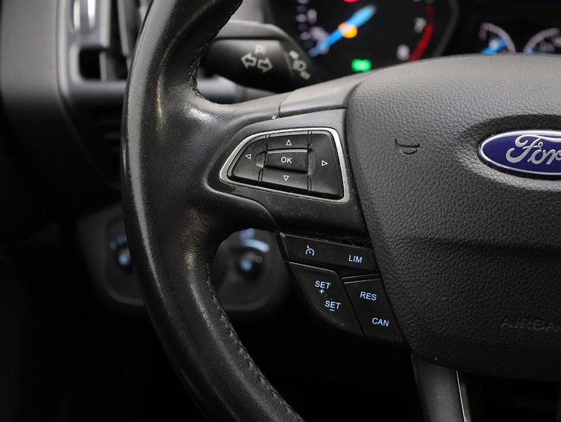 Ford C-MAX (2016) 1.maj, pravidelný servis, ČR - fotka 20 z 20