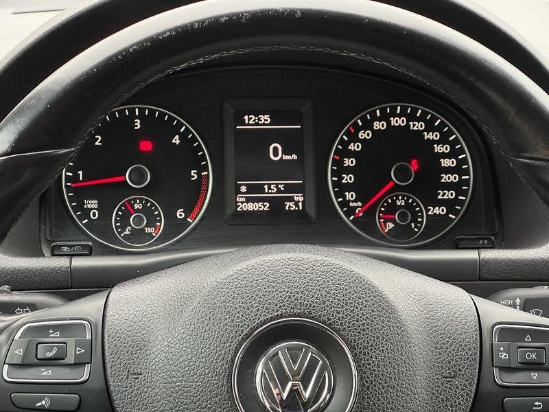 Volkswagen Touran (2014) Comfortline 1.6 TDI 77kW - fotka 17 z 29