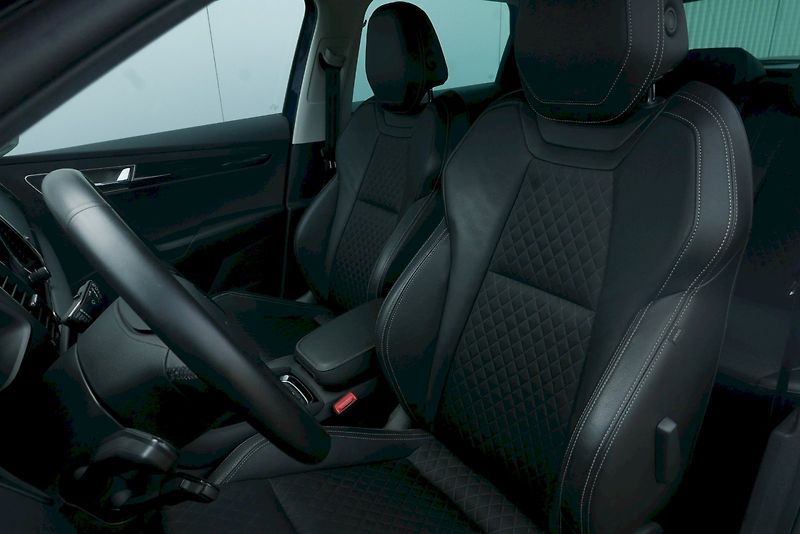 Škoda Karoq (2020) 1.5 TSI 110 kW M6° STYLE - fotka 10 z 35