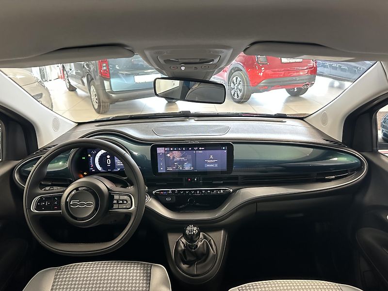 Fiat 500 (2026) Torino 1,0 MT6 - fotka 14 z 19