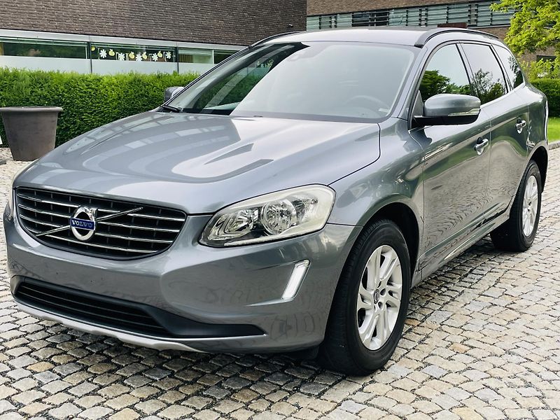 Volvo XC60 2.4D 5VÁLEC 1.MAJITEL SERVISKA - fotka 4 z 43