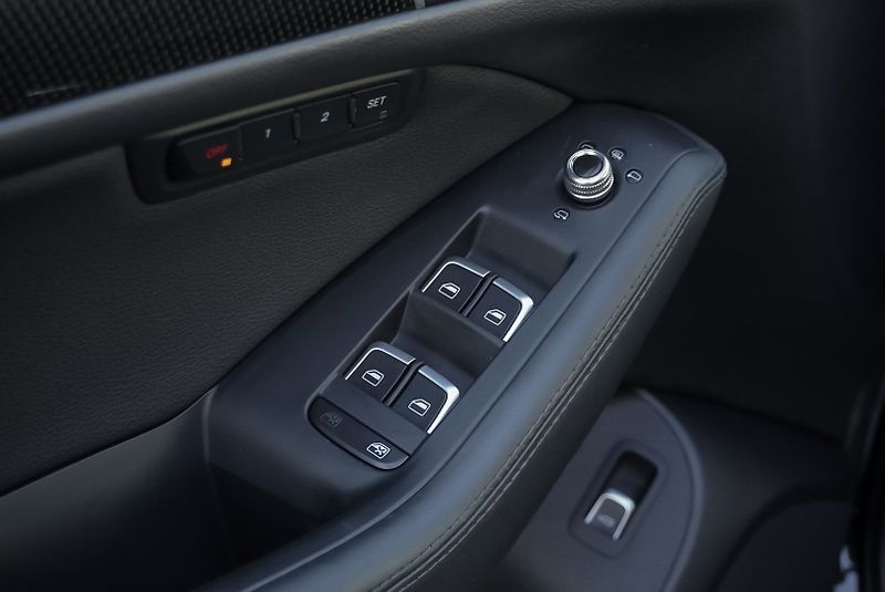 Audi SQ5 3.0 TDi 230kW  QUATTRO - fotka 31 z 41