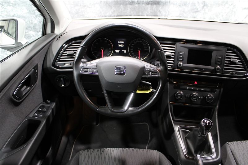 Seat Leon 1,4 TGi Style LED CZ původ - fotka 27 z 29