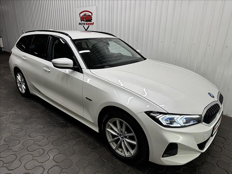 BMW Řada 3 330E 215kW XDRIVE TAŽNÉ 2XALU - fotka 12 z 50
