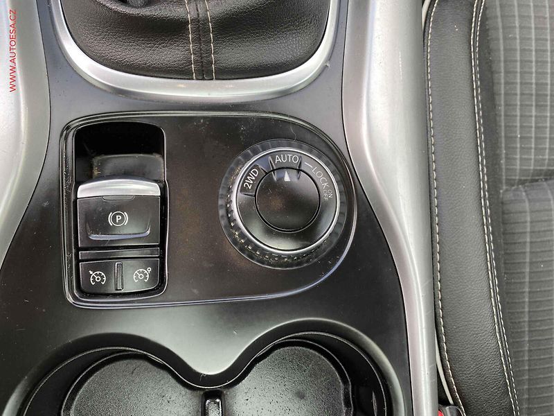 Renault Kadjar (2015) 1.6 DCi 4x4, BOSE Edition - fotka 15 z 18