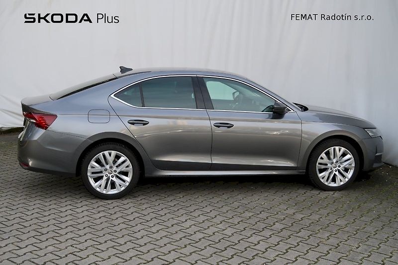 Škoda Octavia (2024) Top Selection 2.0 TDI 110 kW D - fotka 3 z 28