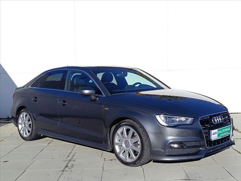 Audi A3 2,0 TDi S-Line Navi,Bi-xenon - fotka 5 z 39