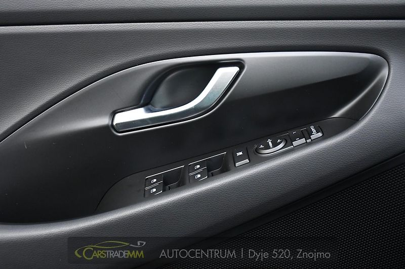 Hyundai i30 1.0T-GDI ČR FAMILY SMART DCT - fotka 27 z 52