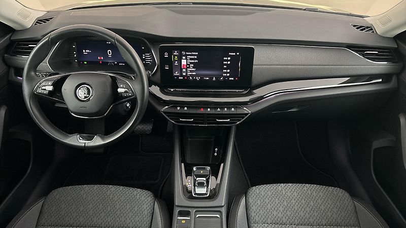 Škoda Octavia 2.0 TDI DSG Style Combi - fotka 8 z 25