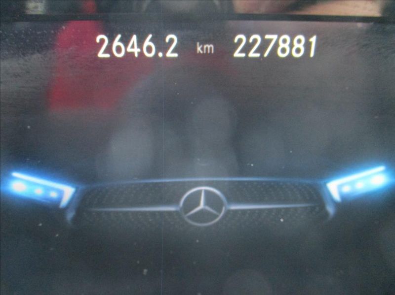 Mercedes-Benz CLA 1,5 180D, digiklima,servis, - fotka 18 z 51