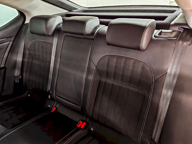 Škoda Superb (2024) 2.0 TDI 147 kW DSG 4x4 Style - fotka 25 z 31
