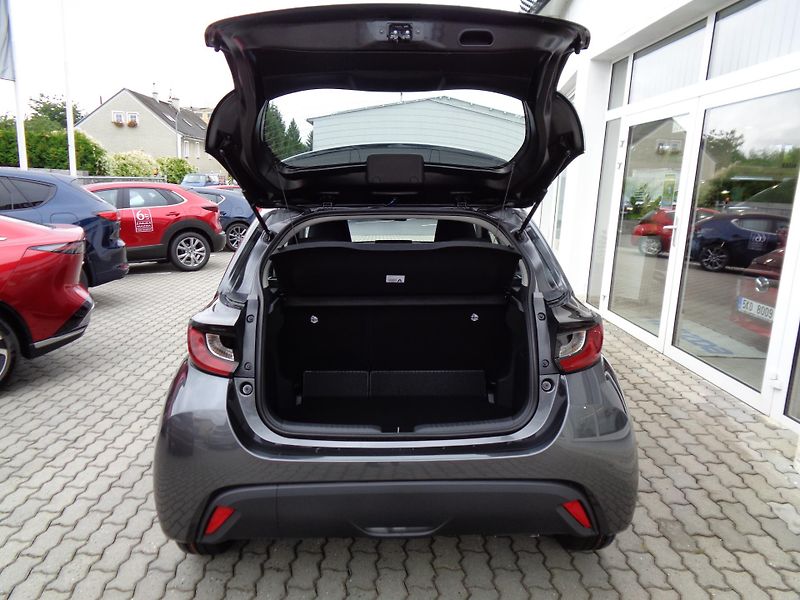 Mazda 2 Hybrid (2025) 1,5 AT Center-line - fotka 10 z 23