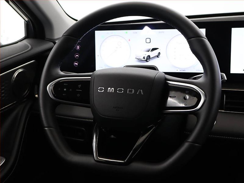 Omoda 5 (2025) Basic 1.6 T - fotka 13 z 17