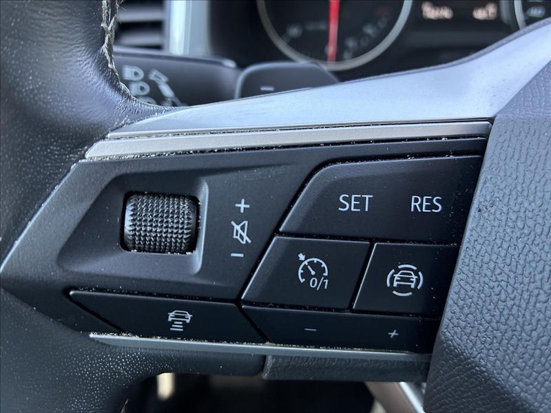 Seat Ateca 2,0 TDI 4X4 TAŽNÉ KAMERA - fotka 20 z 39