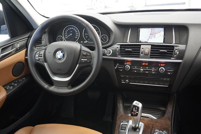 BMW X3  2,0 XDRIVE28I AUT. - fotka 23 z 29