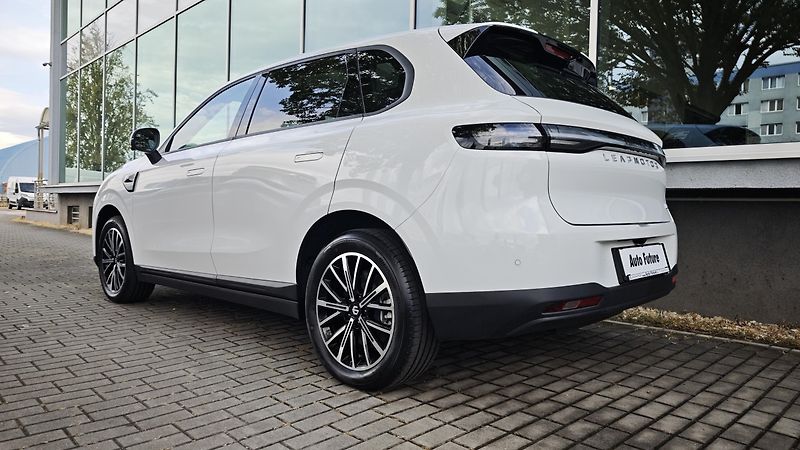 Leapmotor B10 (2026) Design 67kW EV - fotka 4 z 46