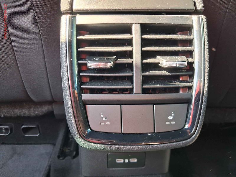 Škoda Kamiq (2022) 1.5 TSi, 1.maj,ČR, Scout - fotka 11 z 23