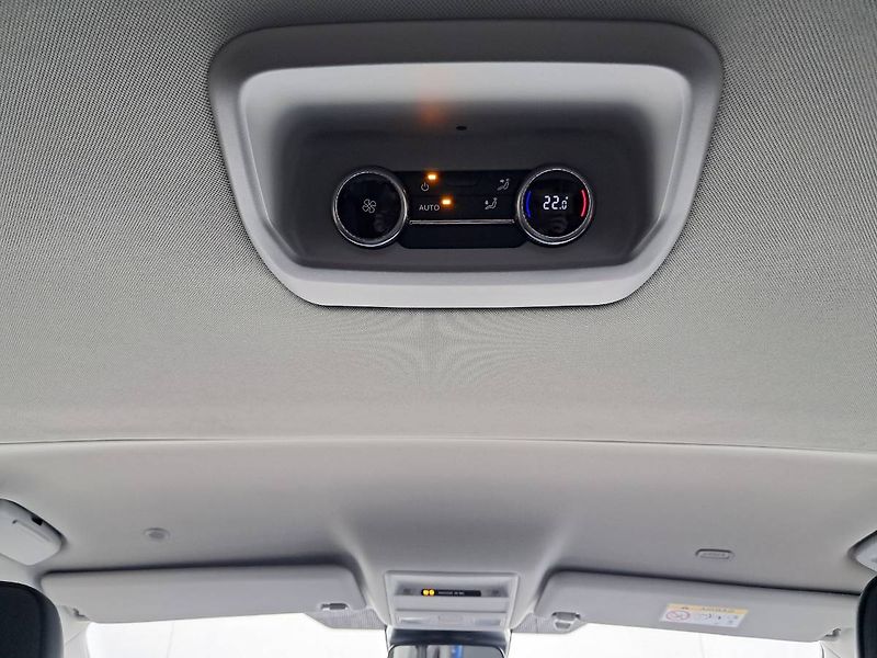 Volkswagen Caravelle (2025) Style 2.0 TDI / 125 kW 4MOTION - fotka 25 z 30