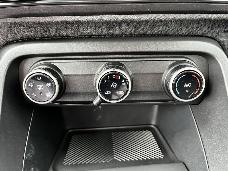 Citroën C3 (2026) PLUS Turbo 100k Manual - fotka 21 z 22