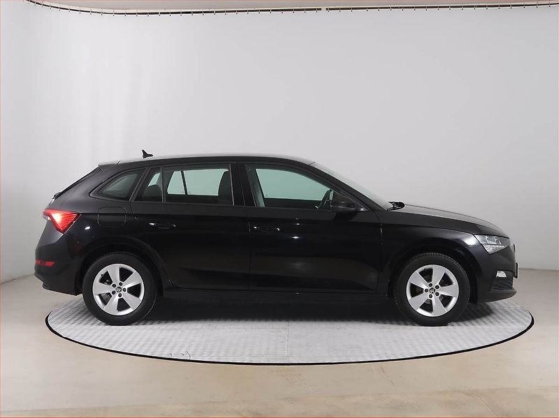 Škoda Scala (2020) Ambition 1.0 TSI, Tempomat - fotka 6 z 16