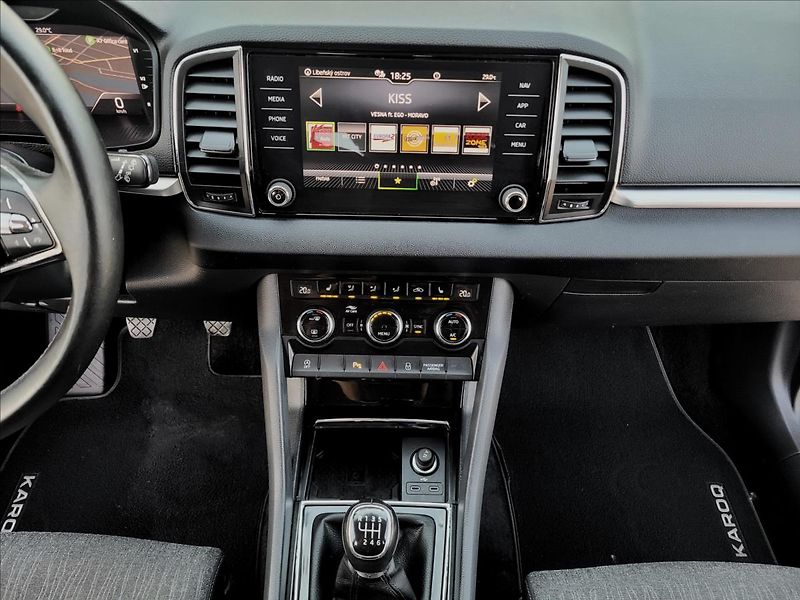 Škoda Karoq 1,0 Zálohováno !TSI,Style,TFT, - fotka 33 z 44