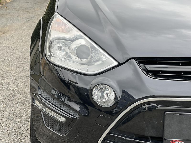 Ford S-MAX 2.0TDCi 7MÍST TAŽNÉ KLIMA ALU - fotka 41 z 46